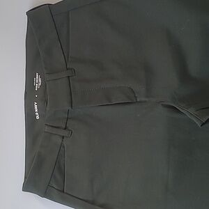 NWOT Old Navy Dark Green Pixie Pants